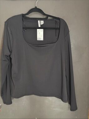 H&M Black Long-Sleeve Scoop Neck Top